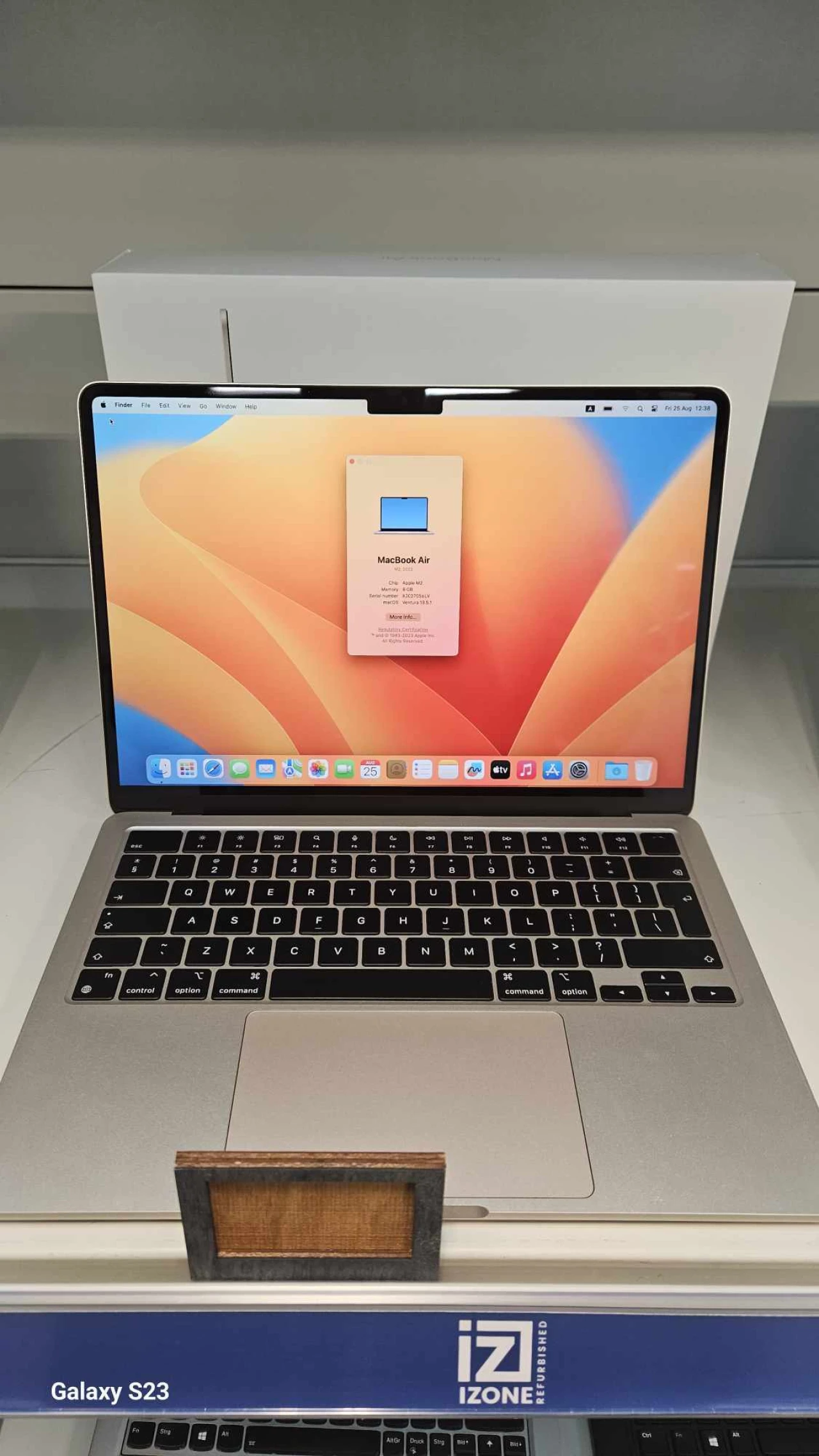 Apple MacBook Air 2022 13.6