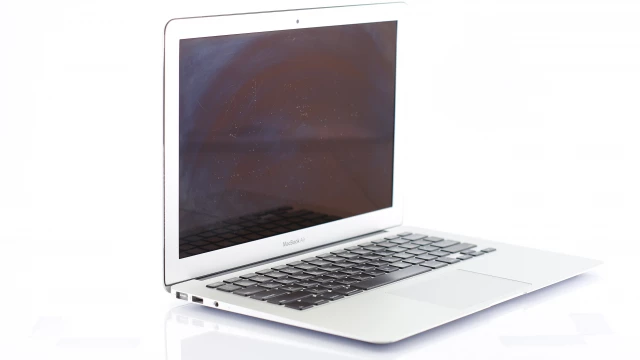 Apple MacBook Air A1369 (Mid 2011) 569
