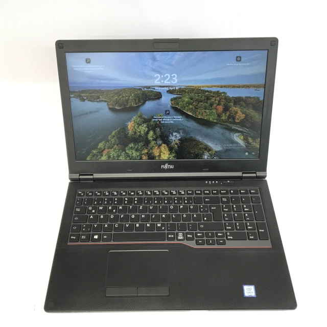 Fujitsu LIfeBook E558