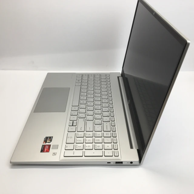 HP Pavilion 15-eh1054ru 8399