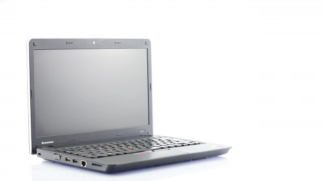 Lenovo ThinkPad Edge E320 930
