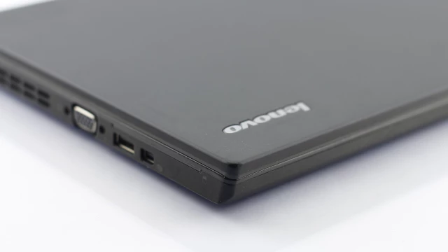 Lenovo ThinkPad X250 233
